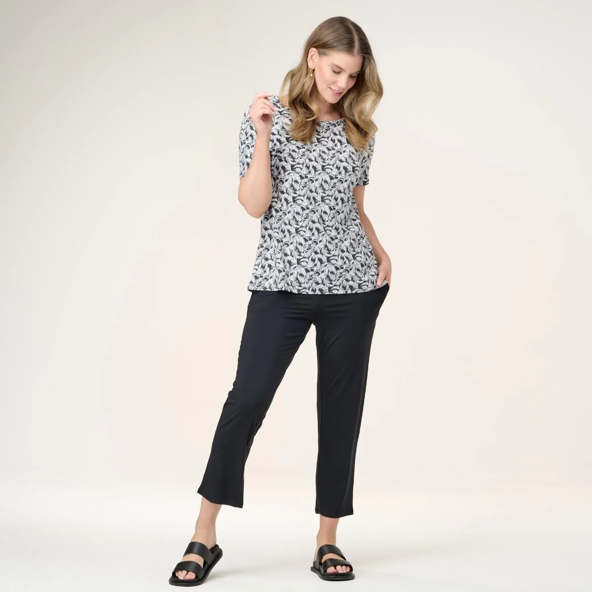Bamboo Crew Neck Short Sleeve Tee Shirt - Image 9