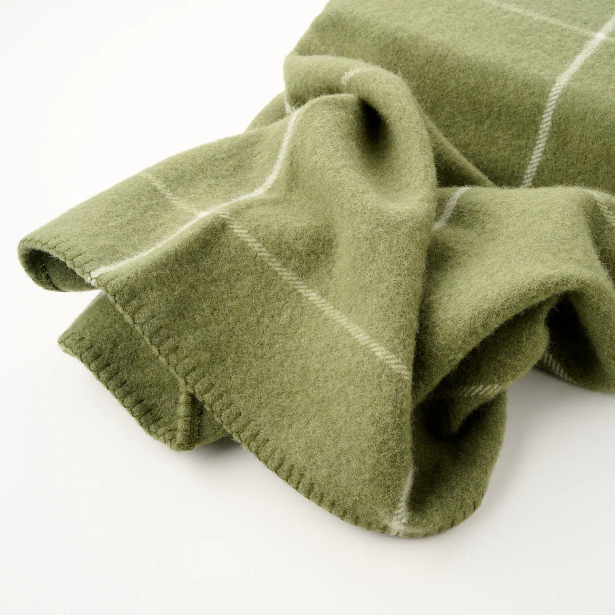 Fine Merino Wool Blanket Check - Image 14
