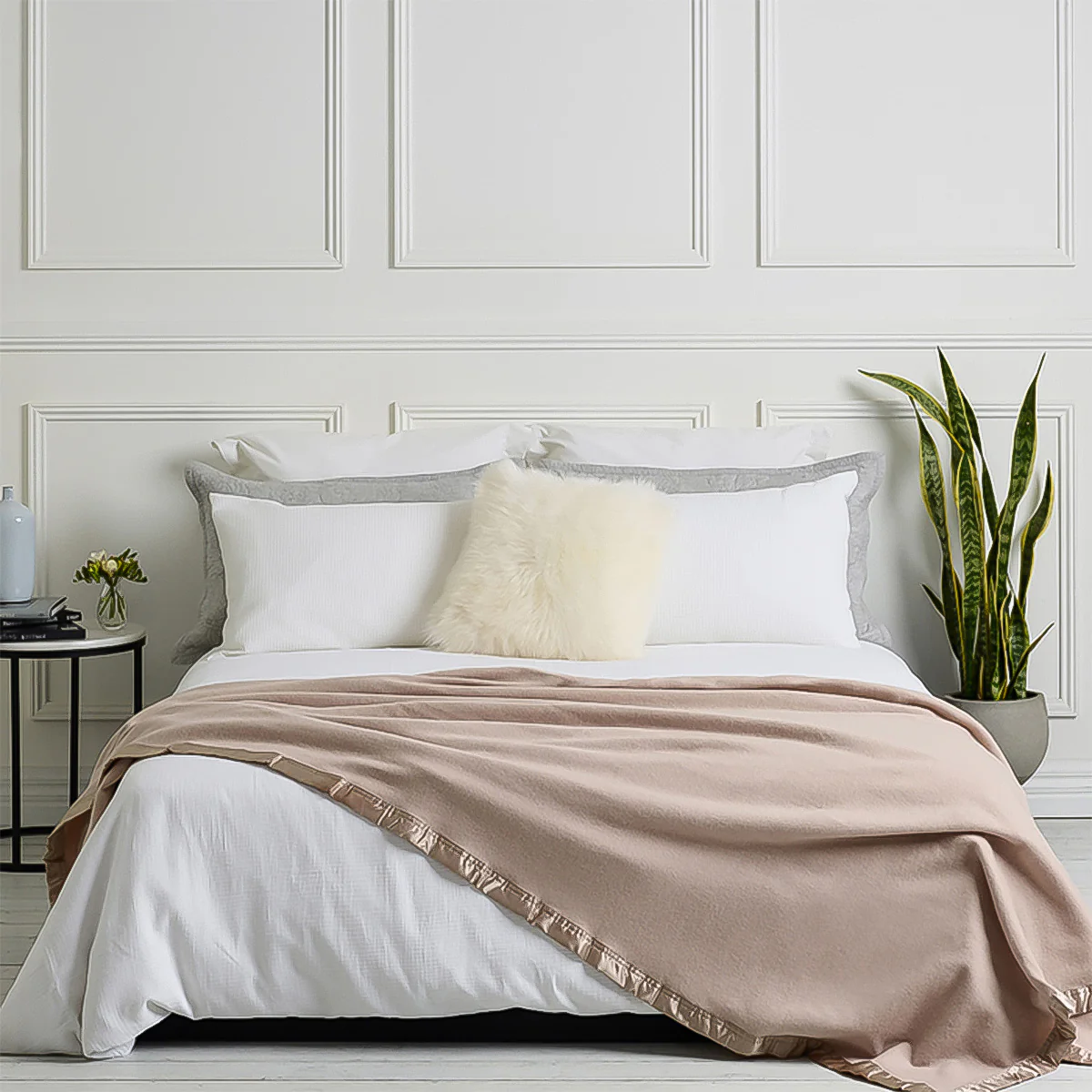 Fine Merino Wool Blanket Satin - Image 4