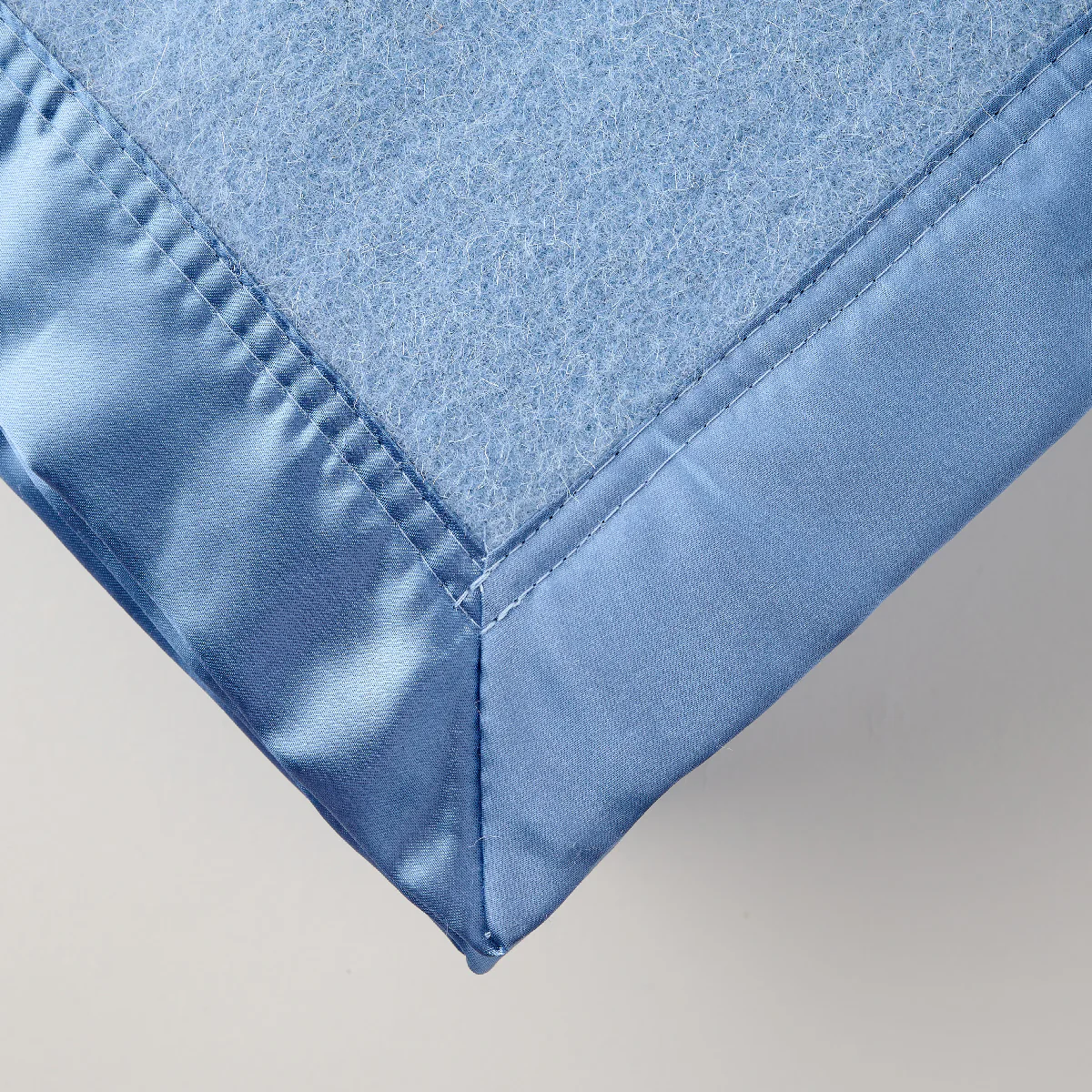 Fine Merino Wool Baby Blanket Satin B - Image 6