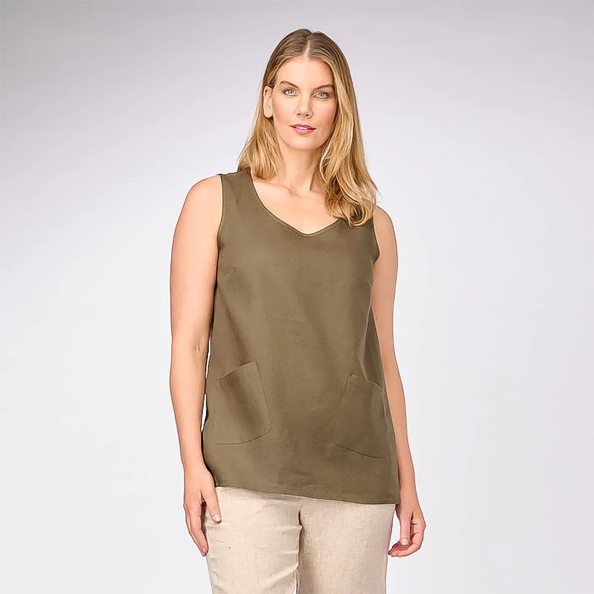 Scoop Hem Tank Top - Image 14