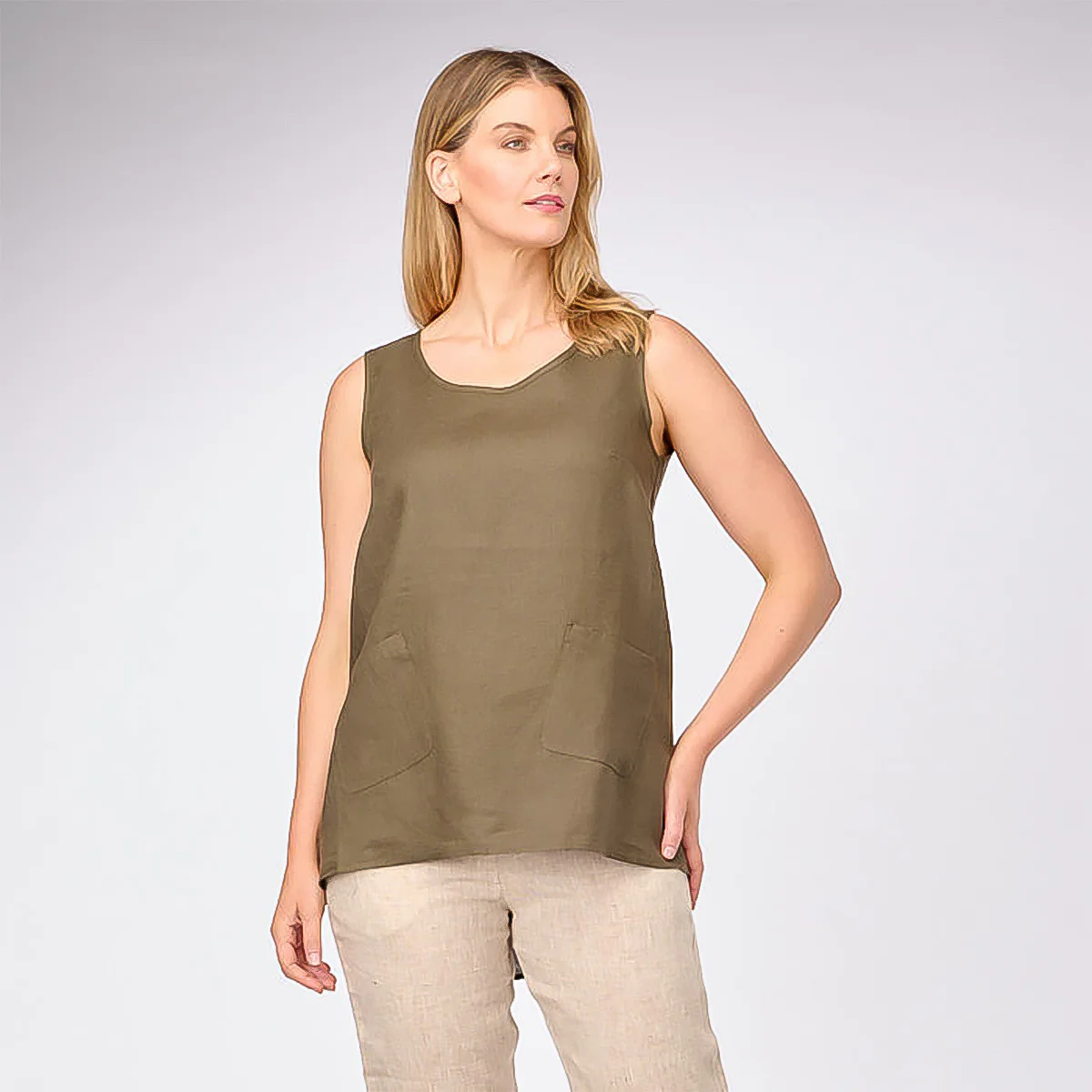 Scoop Hem Tank Top - Image 15
