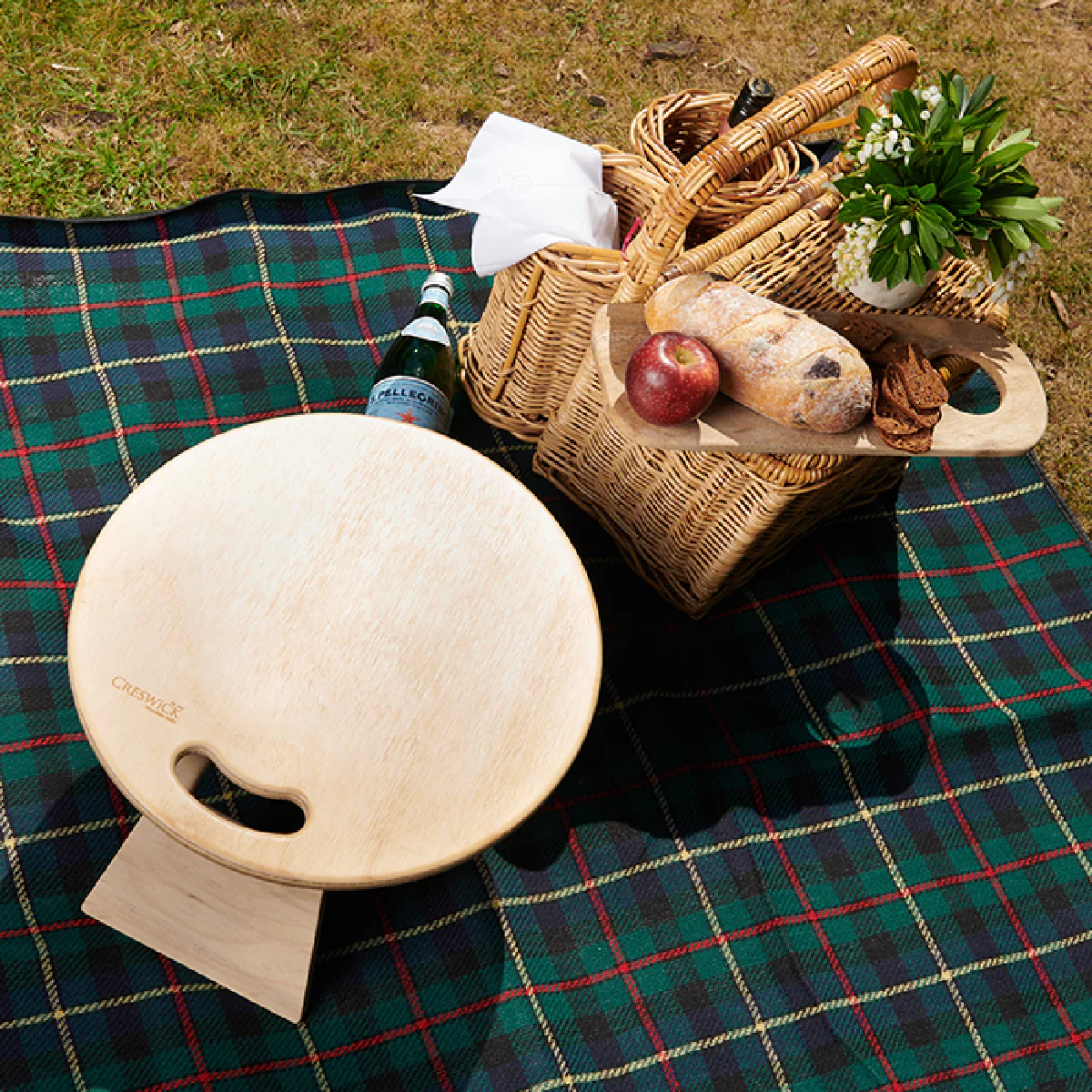 Billabong Water Resistant Picnic Blanket Check - Image 6
